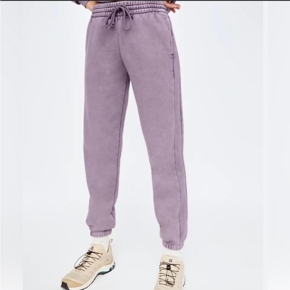 Aritzia TNA cozy fleece boyfriend sweatpants size M